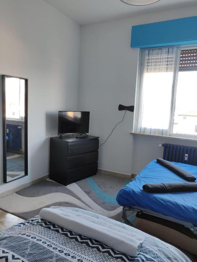 Helloguesthouse Olgiate Comasco Экстерьер фото