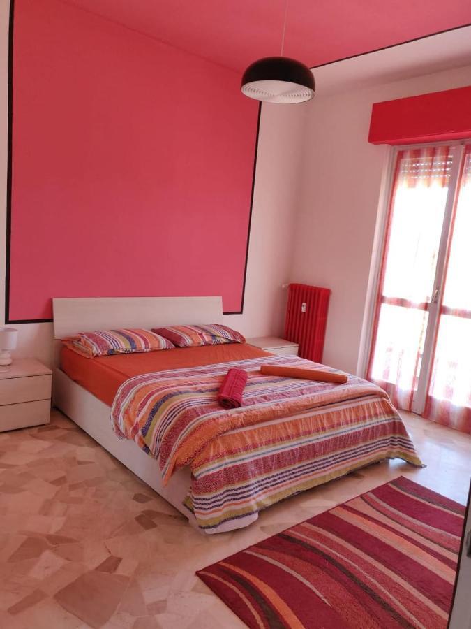 Helloguesthouse Olgiate Comasco Экстерьер фото